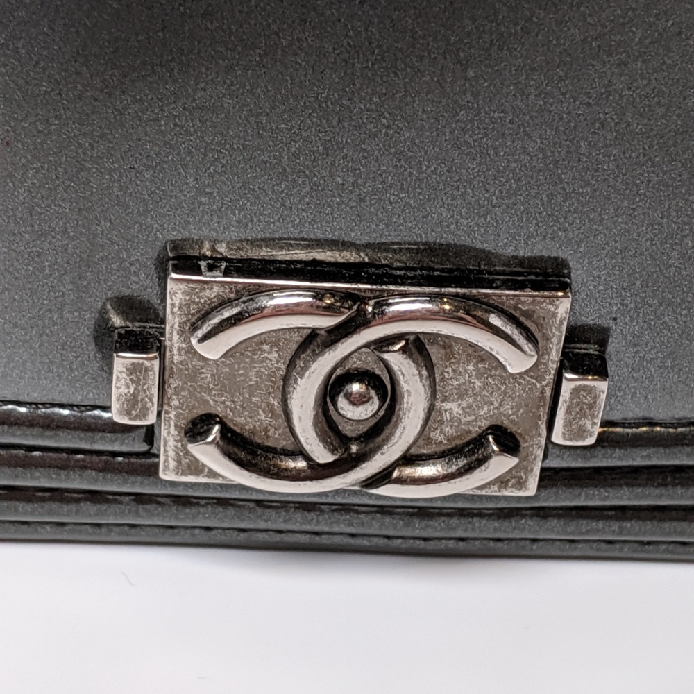 SOLD Chanel Grey Boy Bi-fold Patent Leather Wallet - Picture 4 of 8